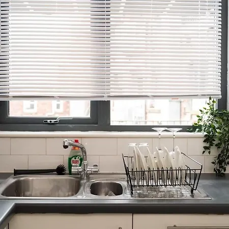 2 Bed Apt In Leeds City Centre Buitenkant foto