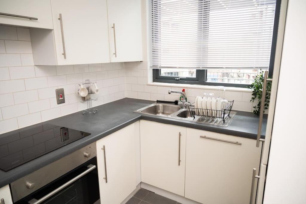 2 Bed In Leeds Centre